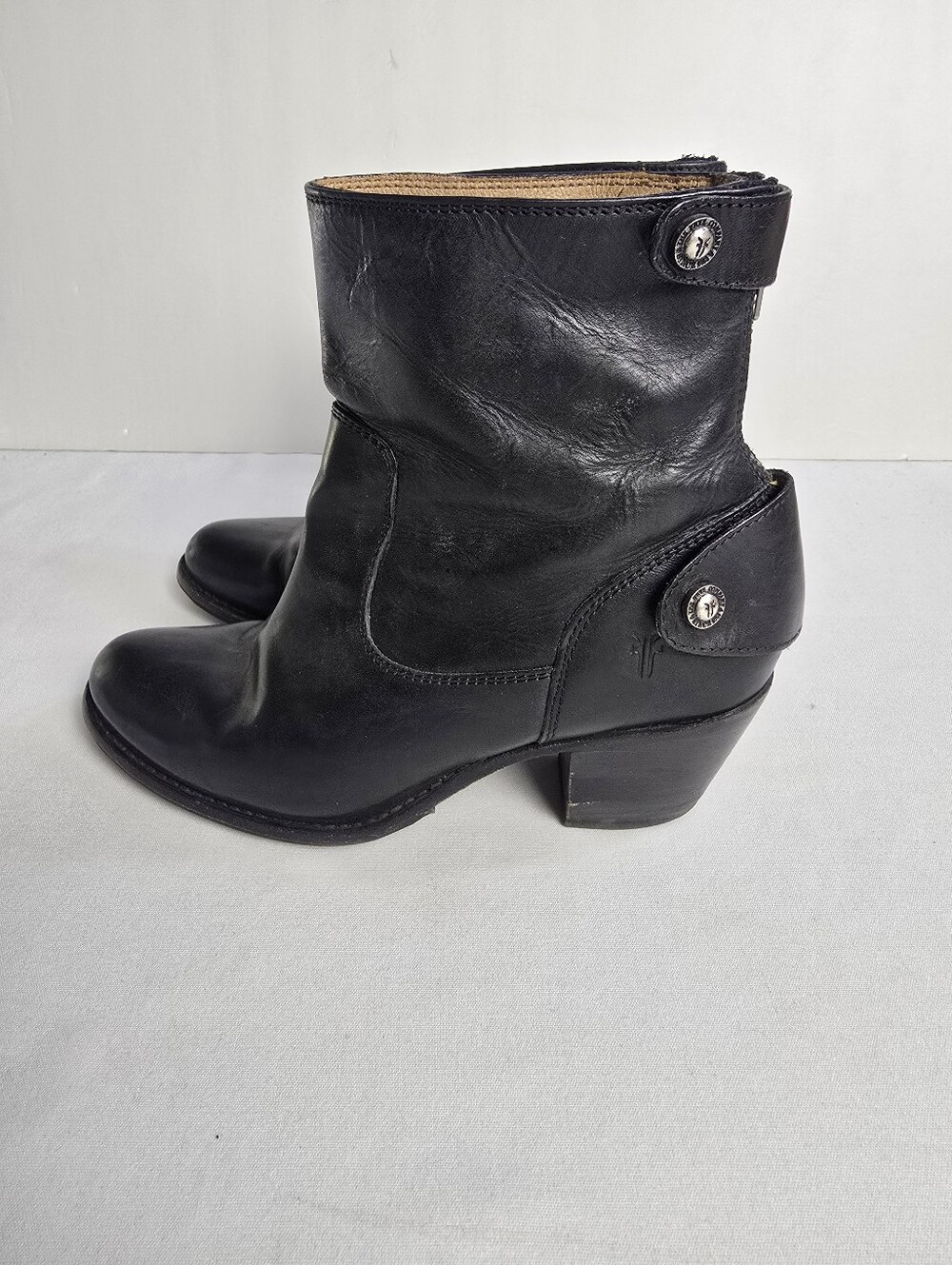 Frye Black Leather Healed Ankle Boot Zip And Snap Back Women's Size 6
